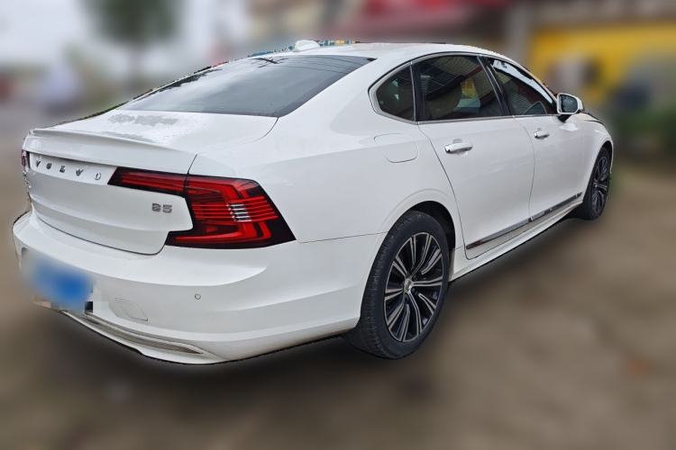 Used Volvo S90 2021 B5 Zhiyi Luxury Edition Rear Right 45 Deg