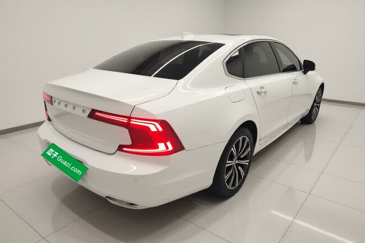Used Volvo S90 2021 B5 Zhiyuan Luxury Edition Rear Right 45 Deg