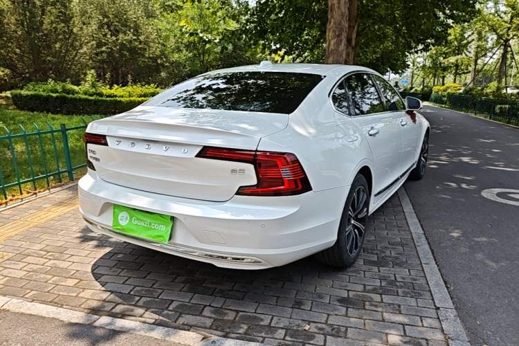 Used Volvo S90 2021 B5 Zhiyi Luxury Edition Rear Right 45 Deg
