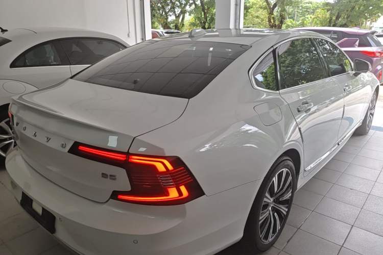 Used Volvo S90 2021 B5 Zhiyuan Luxury Edition Rear Right 45 Deg