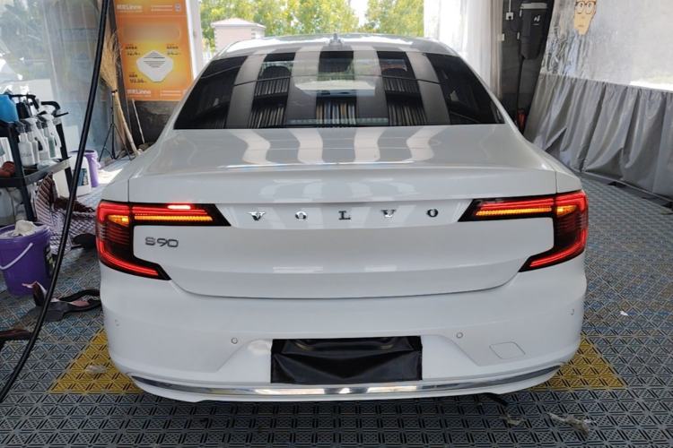 Used Volvo S90 2021 B5 Zhiyuan Luxury Edition Rear