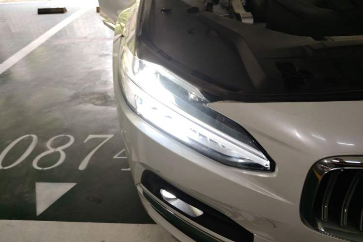 Used Volvo S90 2021 B5 Zhiyuan Luxury Edition Right Front Headlight