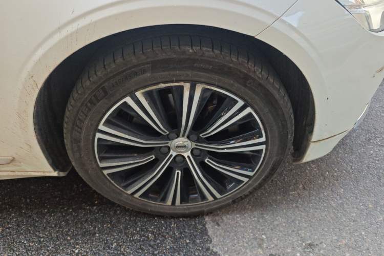 Used Volvo S90 2021 B5 Zhiyi Luxury Edition Right Front Wheel Hub