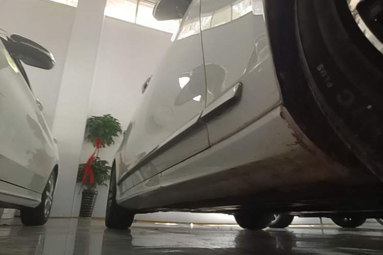 Used Volvo S90 2021 B5 Zhiyuan Luxury Edition Right Side Sill