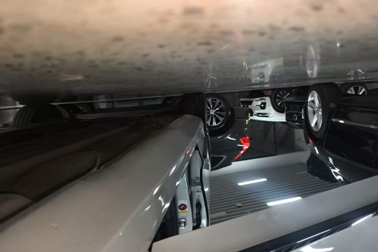 Used Volvo S90 2021 B5 Zhiyuan Luxury Edition Right Side Sill
