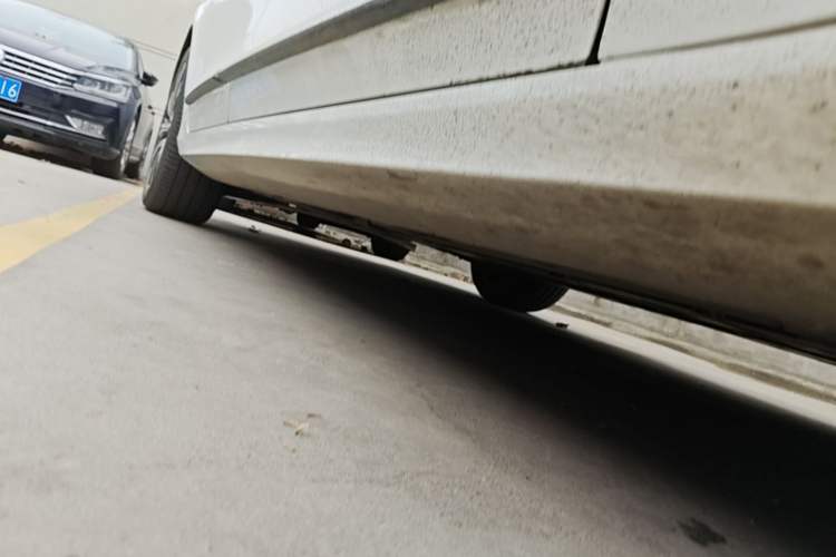 Used Volvo S90 2021 B5 Zhiyi Luxury Edition Right Side Sill