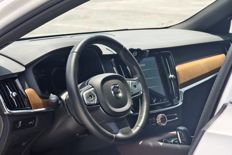 Used Volvo S90 2021 B5 Zhiyi Luxury Edition Steering Wheel