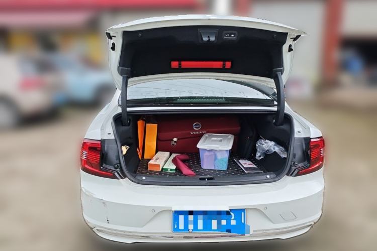 Used Volvo S90 2021 B5 Zhiyi Luxury Edition Trunk