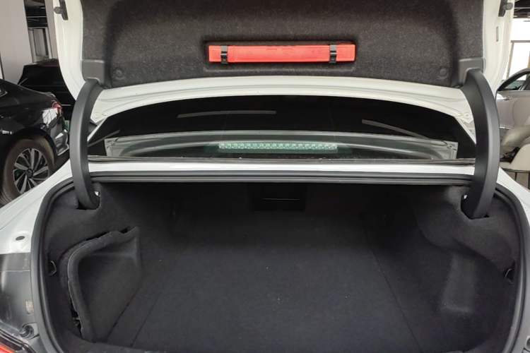 Used Volvo S90 2021 B5 Zhiyuan Luxury Edition Trunk