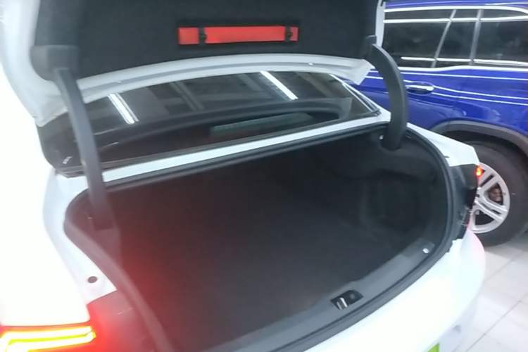 Used Volvo S90 2021 B5 Zhiyi Luxury Edition Trunk
