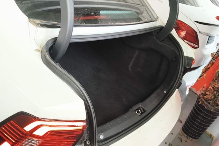 Used Volvo S90 2021 B5 Zhiyuan Luxury Edition Trunk