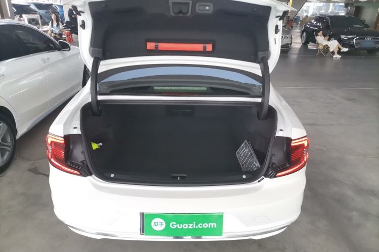 Used Volvo S90 2021 B5 Zhiyi Luxury Edition Trunk