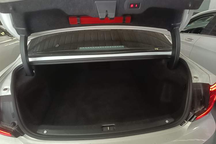 Used Volvo S90 2021 B5 Zhiyuan Luxury Edition Trunk