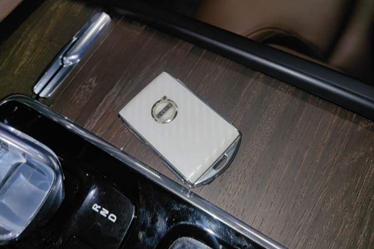 Used Volvo S90 2021 B5 Zhiyuan Luxury Edition Vehicle Key