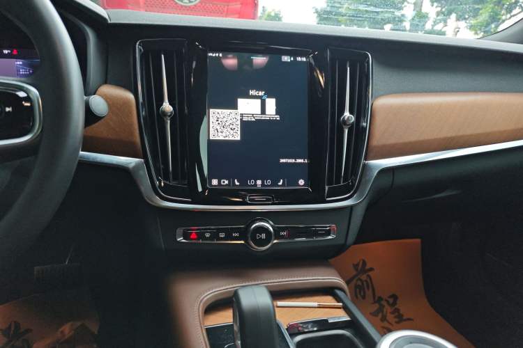 Used Volvo S90 2022 B5 Zhiyi Luxury Edition Audio And AC Panel