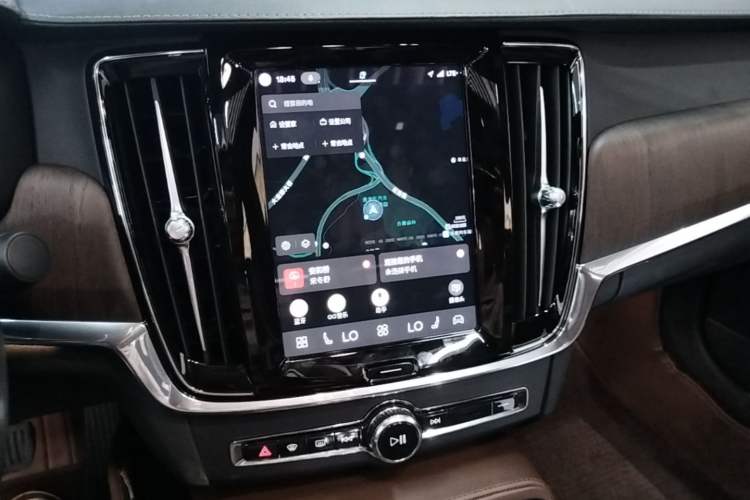 Used Volvo S90 2022 B5 Zhiya Luxury Edition Audio And AC Panel