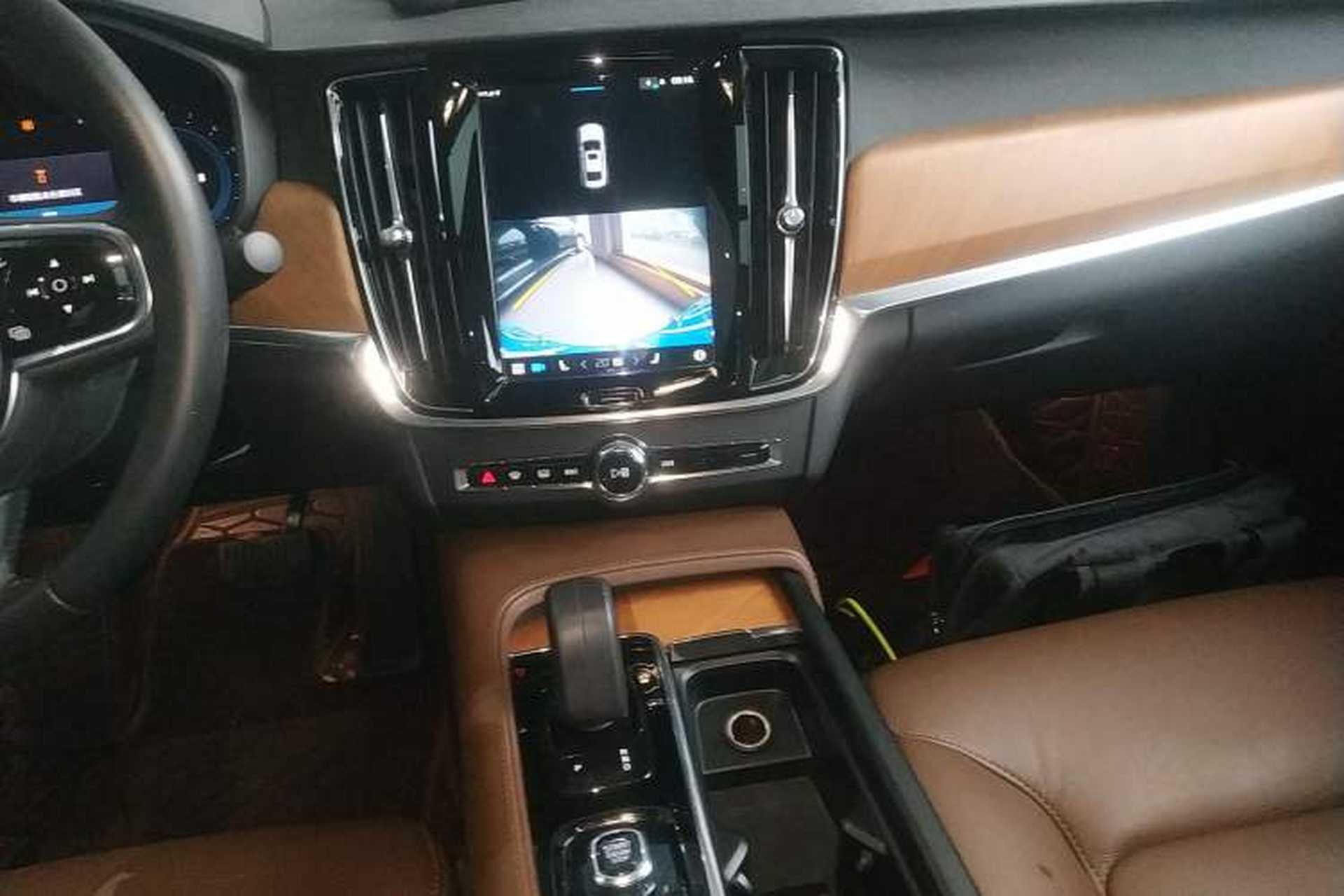 Used Volvo S90 2022 B5 Zhiyi Luxury Edition Audio And AC Panel