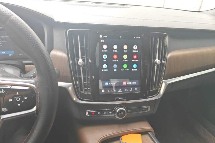 Used Volvo S90 2022 B5 Zhiyuan Luxury Edition Audio And AC Panel