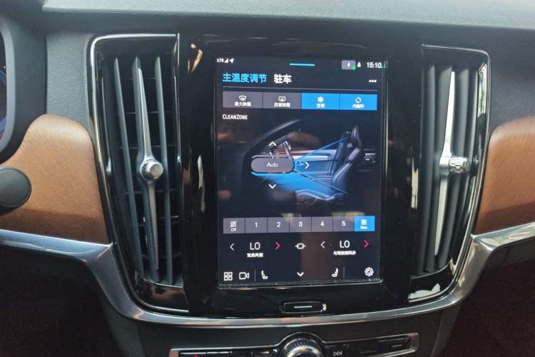Used Volvo S90 2022 B5 Zhiyi Luxury Edition Audio And AC Panel