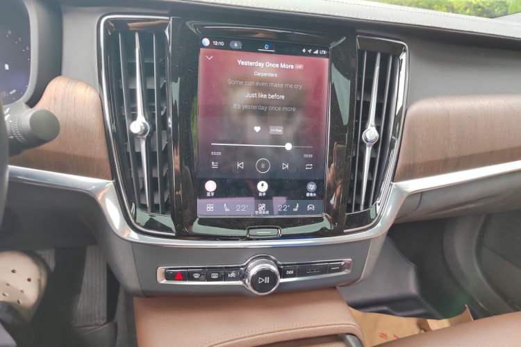 Used Volvo S90 2022 B5 Zhiyuan Luxury Edition Audio And AC Panel