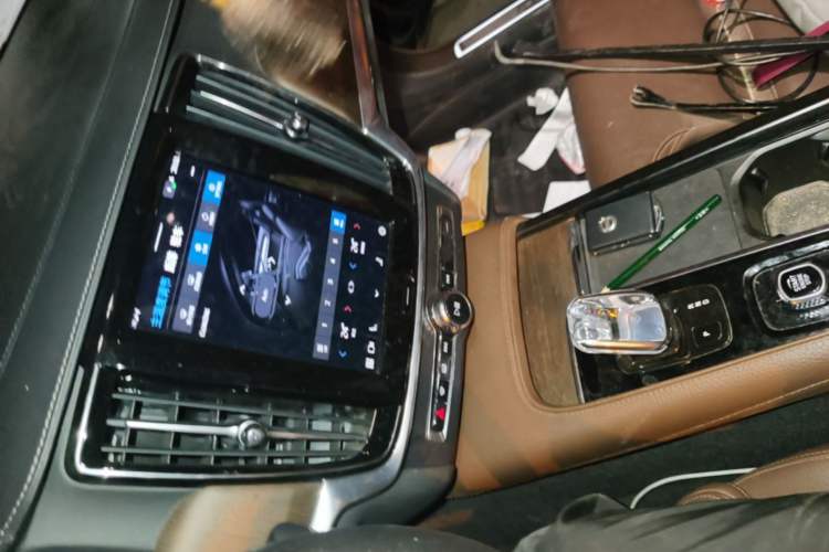 Used Volvo S90 2022 B5 Zhiyuan Luxury Edition Audio And AC Panel