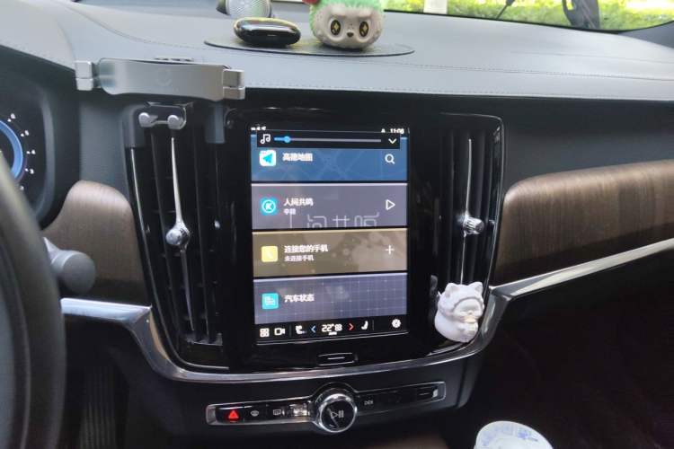 Used Volvo S90 2022 B5 Zhiya Luxury Edition Audio And AC Panel