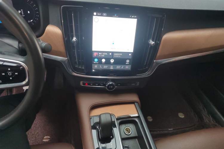 Used Volvo S90 2022 B5 Zhiyi Luxury Edition Audio And AC Panel
