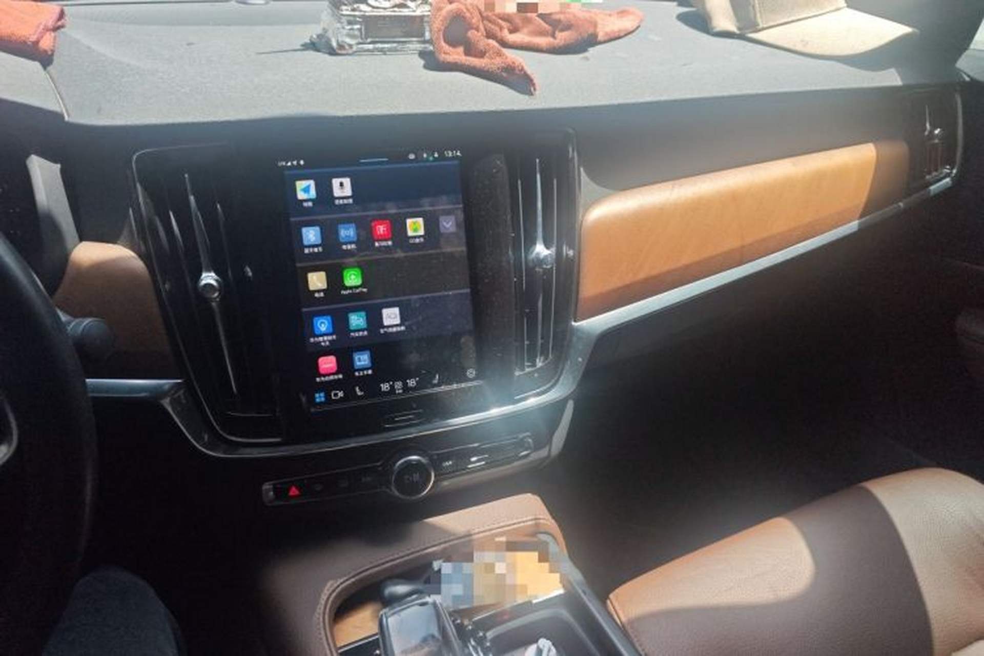 Used Volvo S90 2022 B5 Zhiyi Luxury Edition Audio And AC Panel