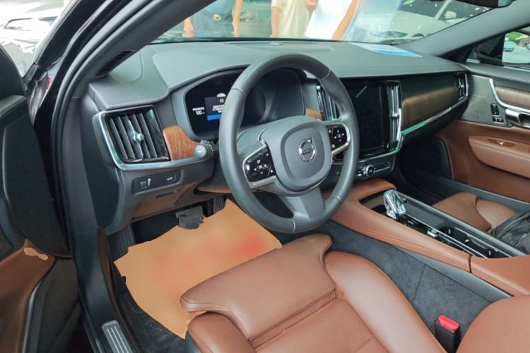Used Volvo S90 2022 B5 Zhiyuan Luxury Edition Center Console