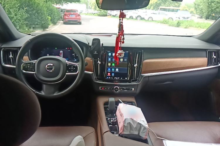 Used Volvo S90 2022 B5 Zhiyi Luxury Edition Center Console
