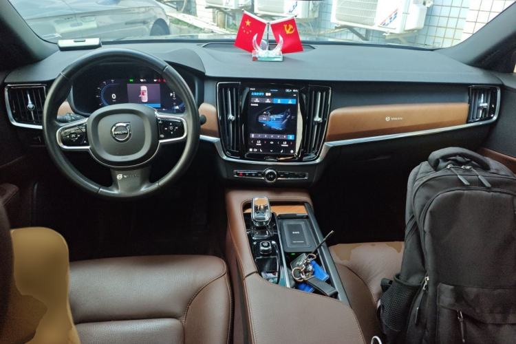 Used Volvo S90 2022 B5 Zhiyi Luxury Edition Center Console