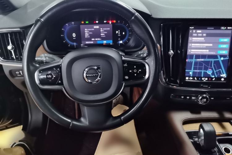 Used Volvo S90 2022 B5 Zhiyi Luxury Edition Center Console