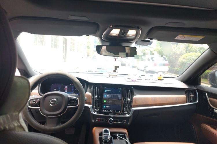 Used Volvo S90 2022 B5 Zhiyuan Luxury Edition Center Console