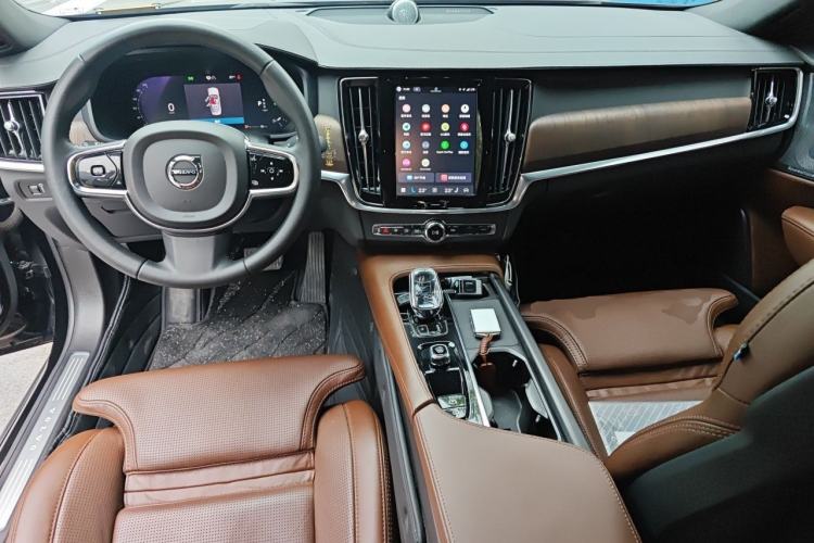 Used Volvo S90 2022 B5 Zhiya Luxury Edition Center Console