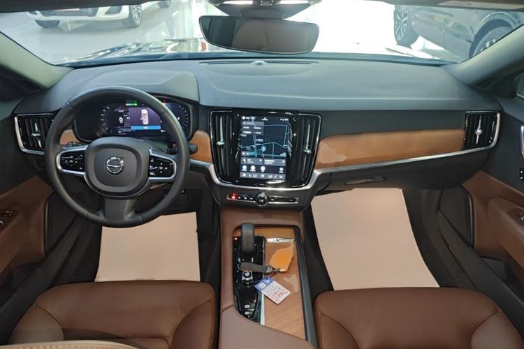 Used Volvo S90 2022 B5 Zhiyi Luxury Edition Center Console