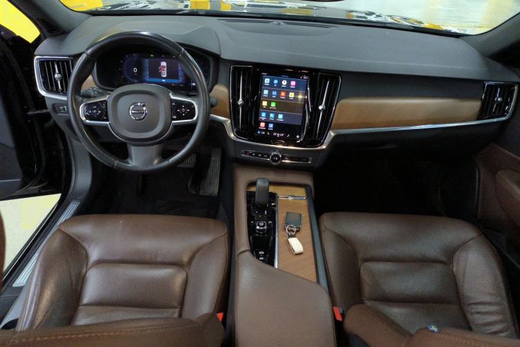 Used Volvo S90 2022 B5 Zhiyi Luxury Edition Center Console
