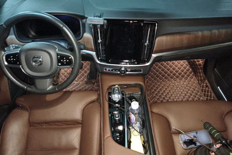 Used Volvo S90 2022 B5 Zhiyuan Luxury Edition Center Console