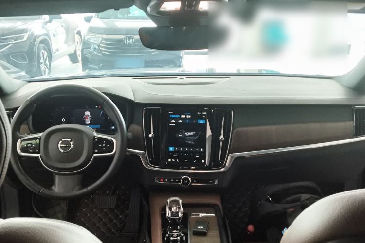 Used Volvo S90 2022 B5 Zhiyuan Luxury Edition Center Console