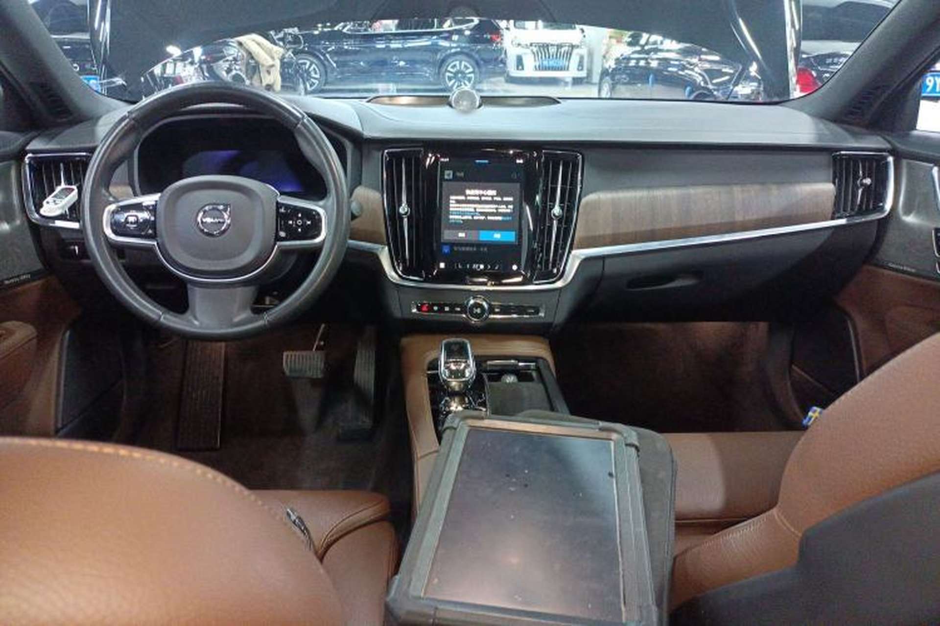 Used Volvo S90 2022 B5 Zhiyuan Luxury Edition Center Console