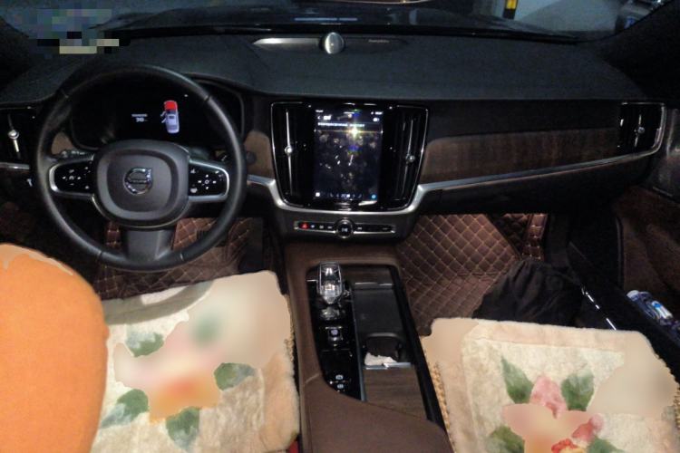 Used Volvo S90 2022 B5 Zhiya Luxury Edition Center Console