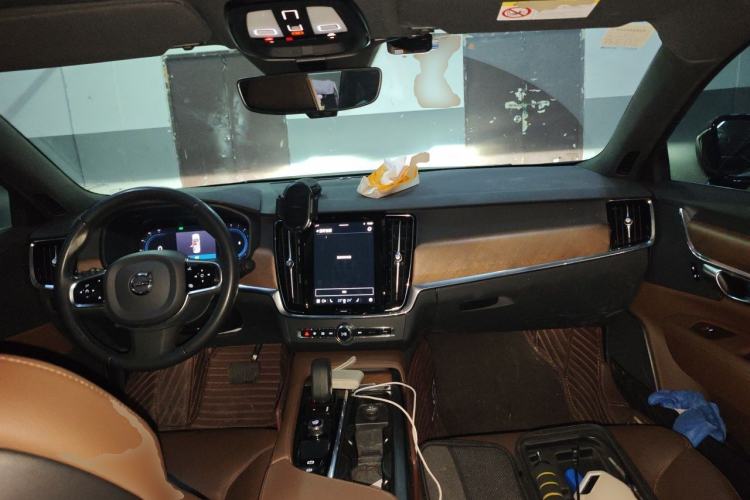Used Volvo S90 2022 B5 Zhiyi Luxury Edition Center Console