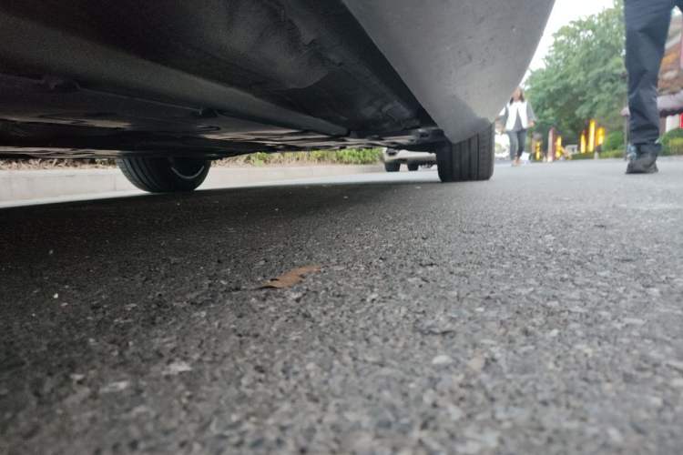 Used Volvo S90 2022 B5 Zhiyuan Luxury Edition Chassis Front Left