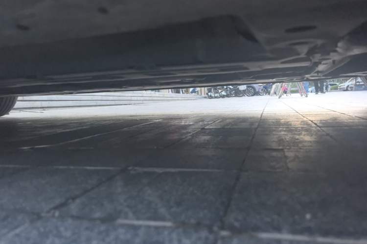Used Volvo S90 2022 B5 Zhiyi Sport Edition Chassis Front Right