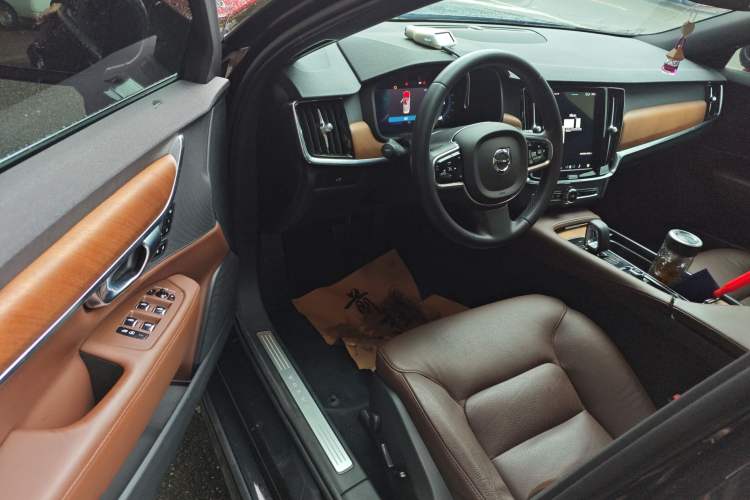 Used Volvo S90 2022 B5 Zhiyi Luxury Edition Driver Seat