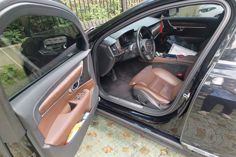 Used Volvo S90 2022 B5 Zhiyuan Luxury Edition Driver Seat