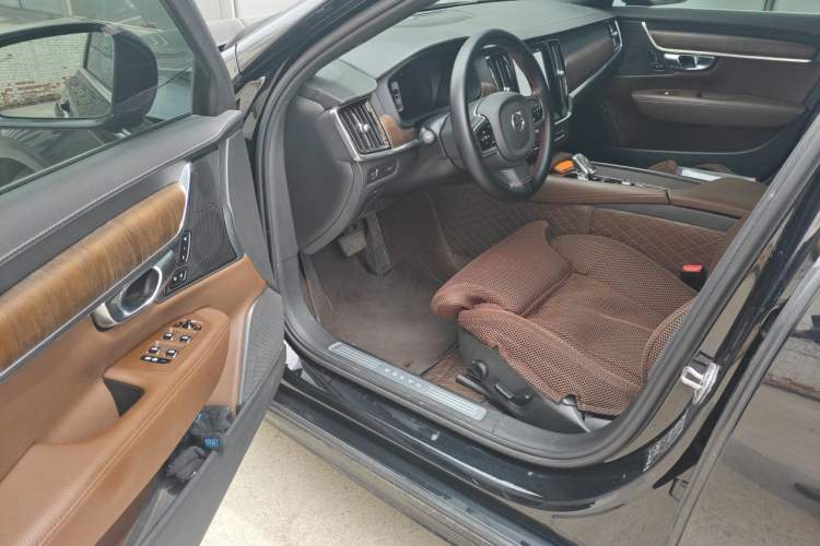 Used Volvo S90 2022 B5 Zhiyuan Luxury Edition Driver Seat
