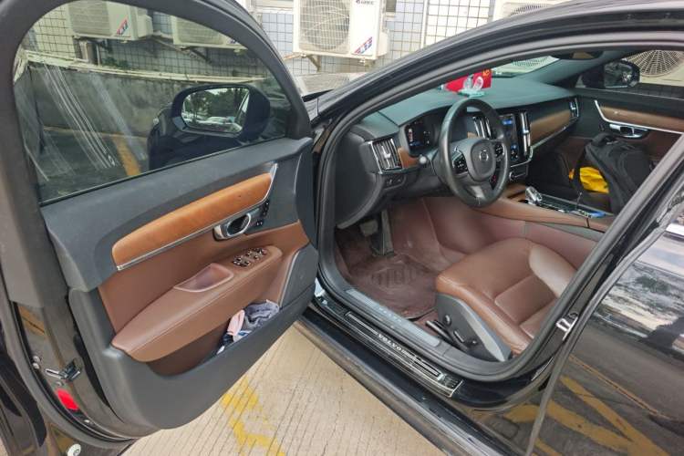 Used Volvo S90 2022 B5 Zhiyi Luxury Edition Driver Seat