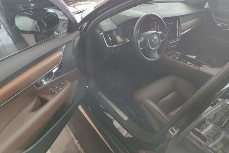 Used Volvo S90 2022 B5 Zhiyi Luxury Edition Driver Seat
