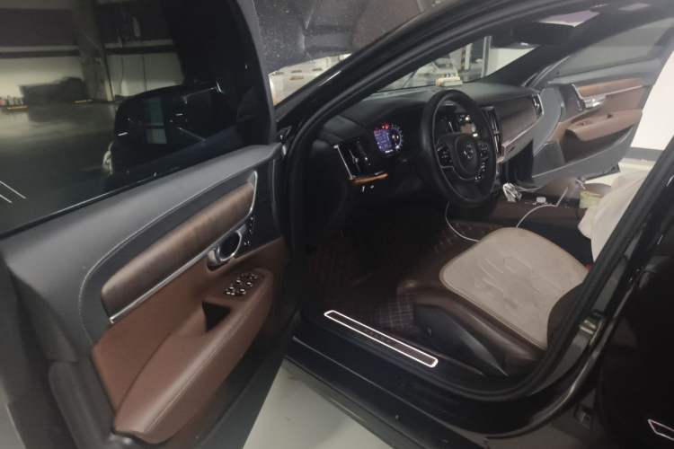 Used Volvo S90 2022 B5 Zhiyuan Luxury Edition Driver Seat