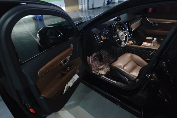 Used Volvo S90 2022 B5 Zhiyi Luxury Edition Driver Seat
